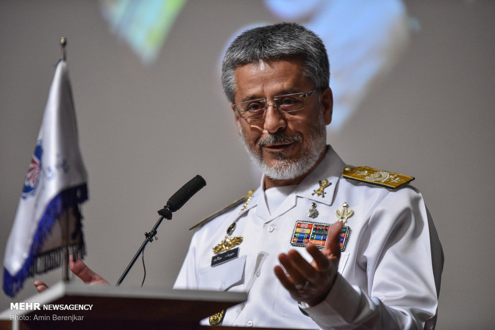 دریادار سیاری: پیروزی انقلاب اسلامی، نقطه عطفی در معادلات جهان بود دریادار سیاری: پیروزی انقلاب اسلامی، نقطه عطفی در معادلات جهان بود