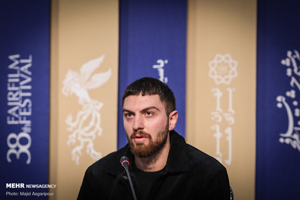 امیرحسین فتحی «چمران جنوب» شد؛ فیلمبرداری در آمریکا بدون بازیگران! امیرحسین فتحی «چمران جنوب» شد؛ فیلمبرداری در آمریکا بدون بازیگران!