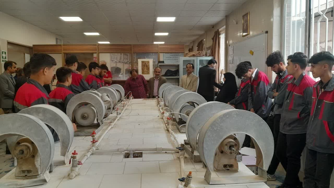 دستور معاونت آموزش متوسطه برای ازسرگیری آموزشهای کارگاهی هنرستانها دستور معاونت آموزش متوسطه برای ازسرگیری آموزشهای کارگاهی هنرستانها