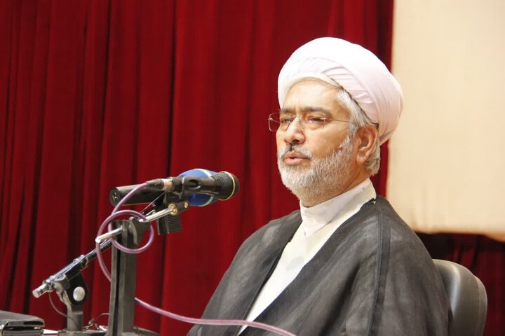 اخلاق، گم شده نهاد خانواده است اخلاق، گم شده نهاد خانواده است