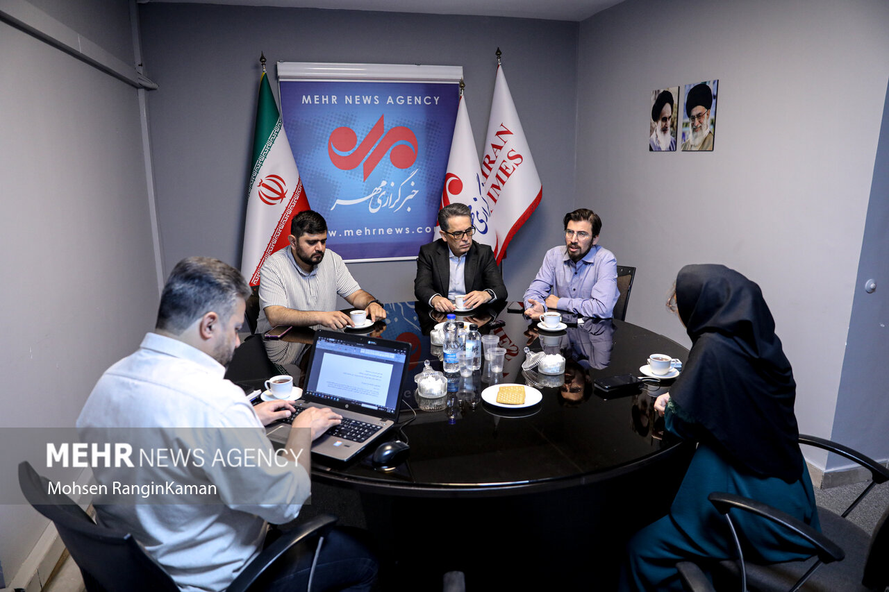 «هماهنگ»جُنگ نیست که برای جذابیت استعداد بیاورد/خروج ازکمای۲۰ساله