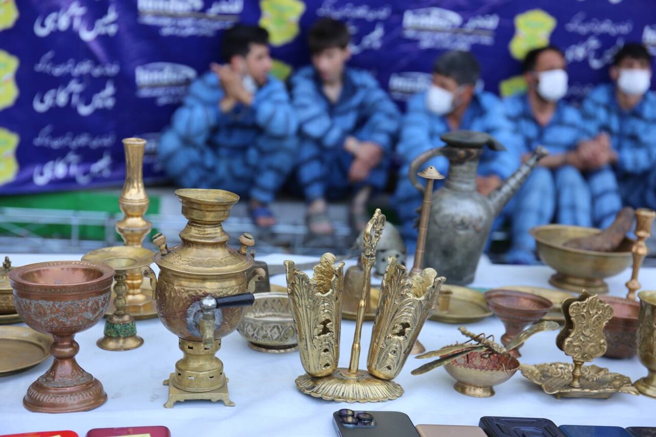 ۲۶۱ مالخر در مرحله دوم طرح مبارزه با خرید اموال مسروقه دستگیر شدند ۲۶۱ مالخر در مرحله دوم طرح مبارزه با خرید اموال مسروقه دستگیر شدند