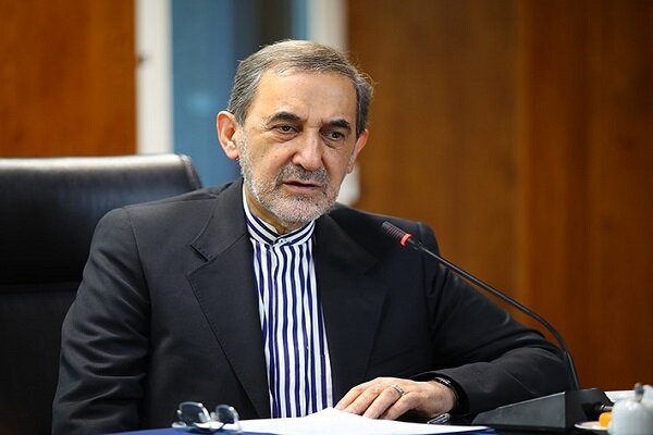 ولایتی: بیانیههای سیاسی واقعیت مالکیت جزایر ایرانی را تغییر نمیدهد ولایتی: بیانیههای سیاسی واقعیت مالکیت جزایر ایرانی را تغییر نمیدهد