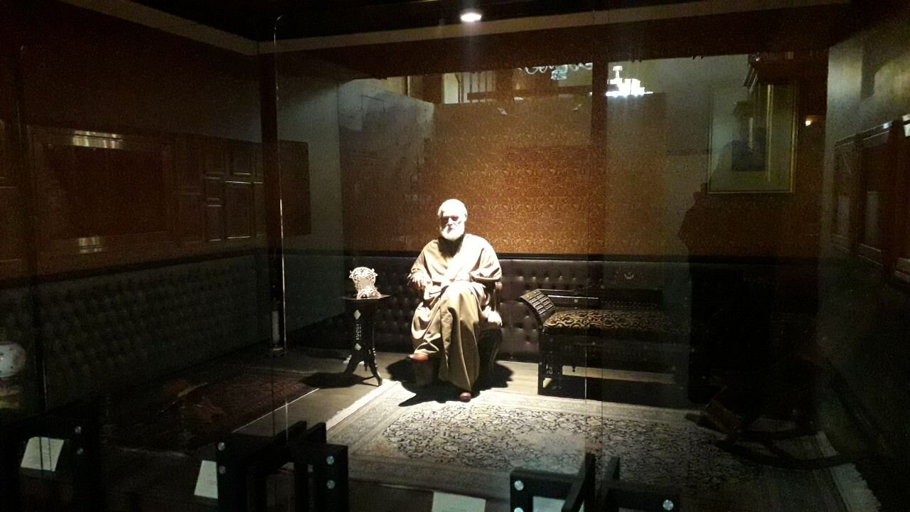 مجلس روضهای چند ده ساله در موقوفه ملک