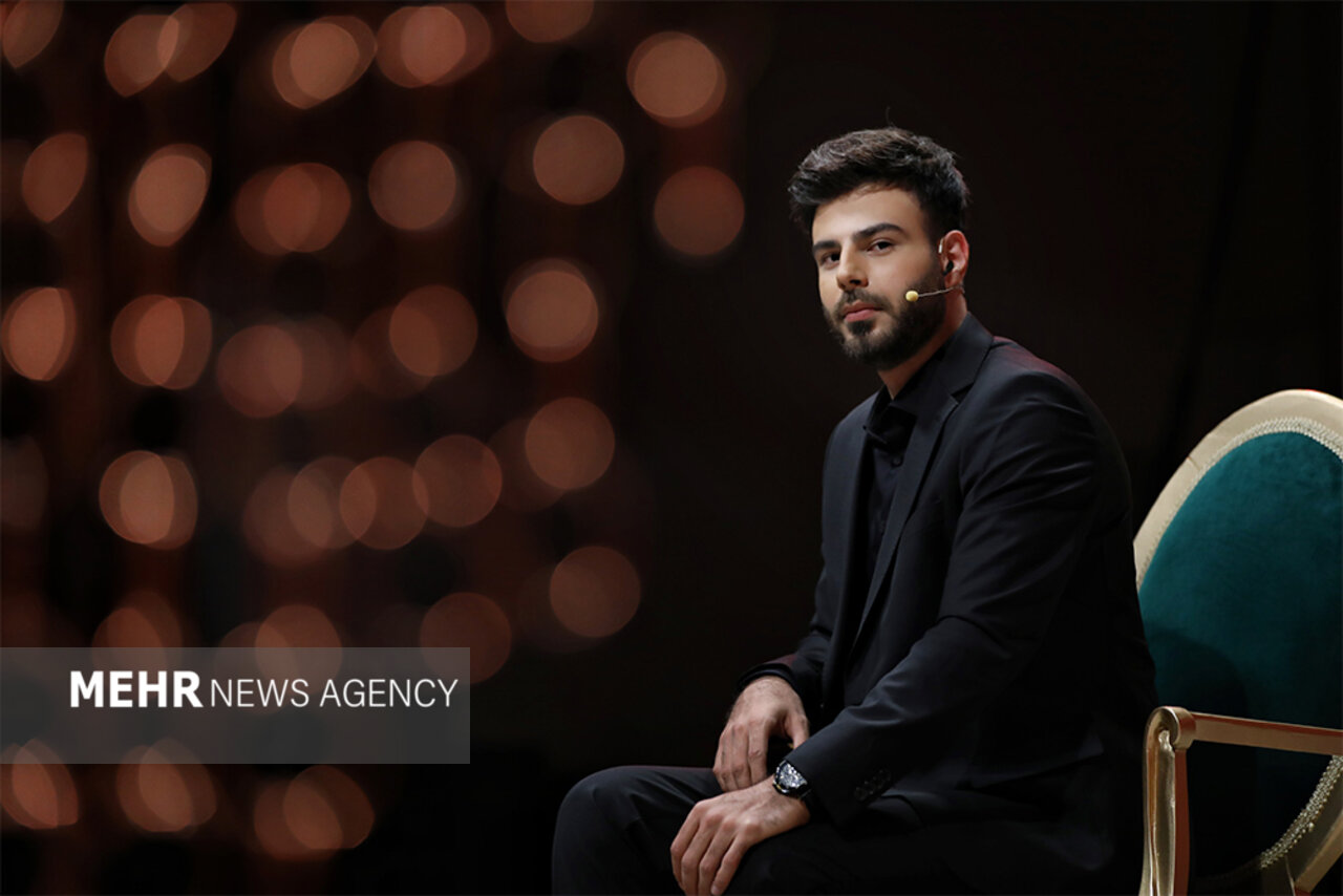 ریسک اجرای «خواننده» دربرنامه محرمی/دکوری که قفل دلها را باز کرد