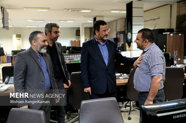 معاون وزیر صمت از مهر بازدید کرد