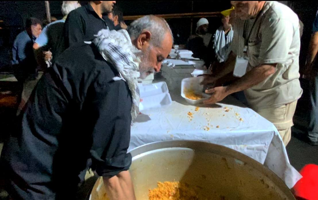اینجا میانگین عاشقی بالاتر است/ نه در شأن زائر؛ نه در شأن میزبان!