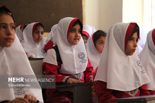 ثبت نام کلاس اولی ها تا ۱۰ تیر ادامه دارد ثبت نام کلاس اولی ها تا ۱۰ تیر ادامه دارد