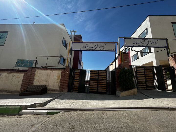 ۱۳۰۰ دانشآموز، کلاسهای ۴۵ نفره و تنها یک معاون!