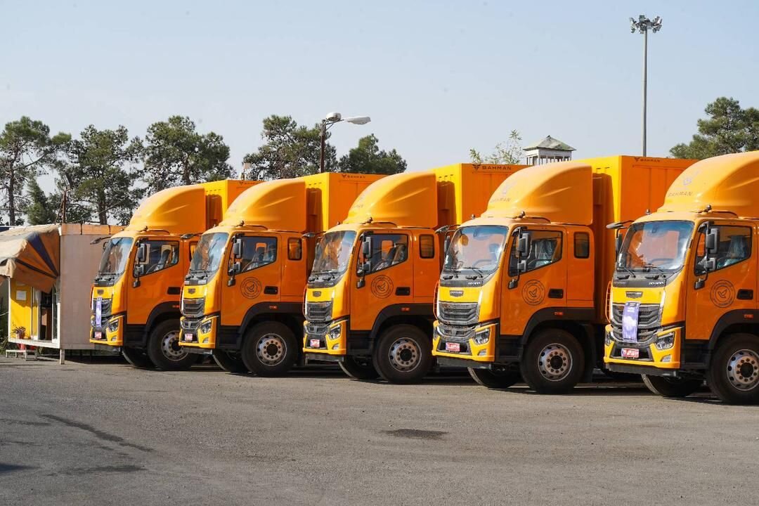 هدیه گروه بهمن به شرکت ملی پست در روز جهانی پست چه بود؟