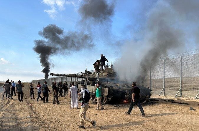 هاآرتص: فرمانده پایگاه «زیکیم» زمان عملیات فلسطینیها پنهان شده بود هاآرتص: فرمانده پایگاه «زیکیم» زمان عملیات فلسطینیها پنهان شده بود