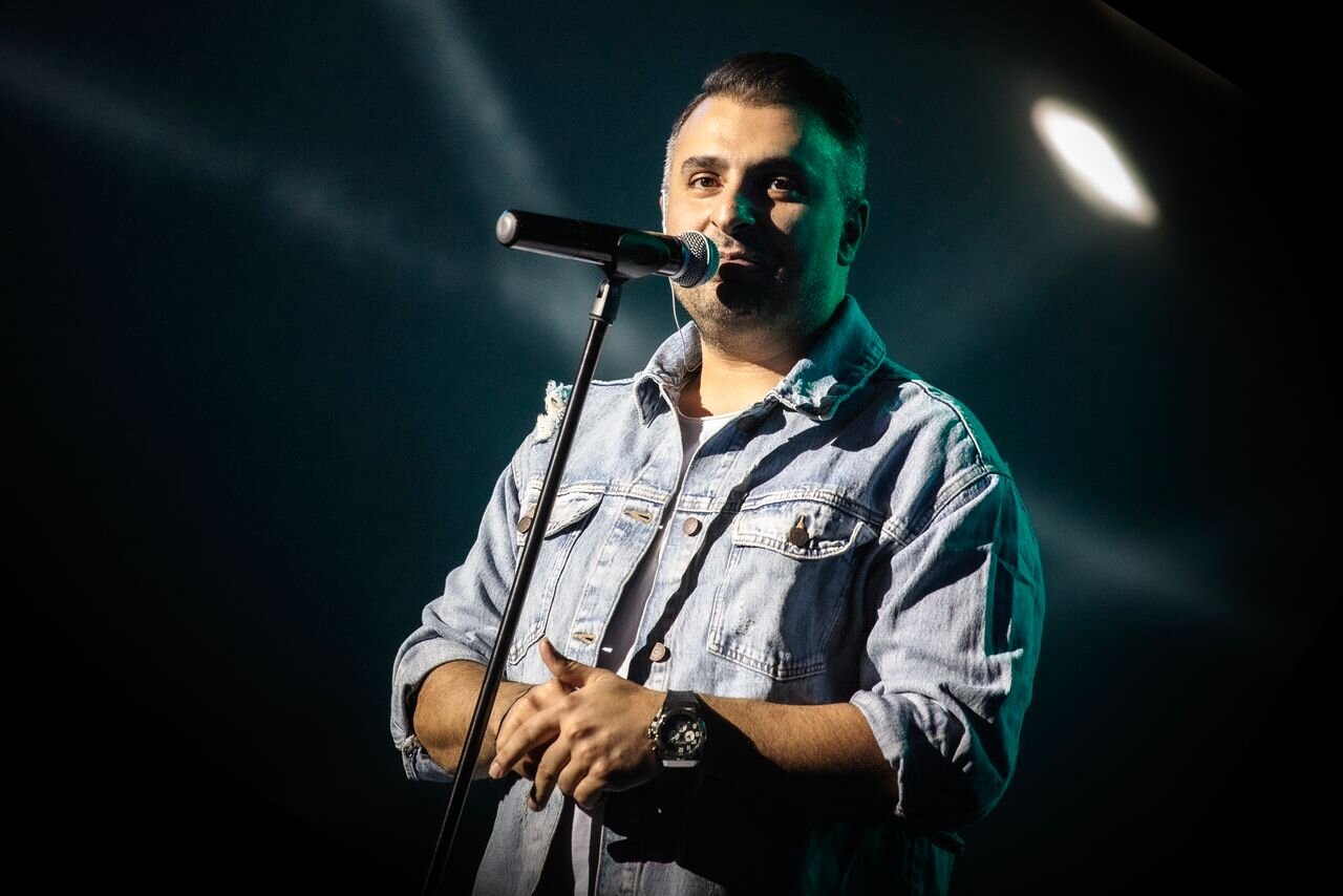 پست طلیسچی حاشیهساز شد/ هشدار خشمگین معتمدی به چند ناشر!