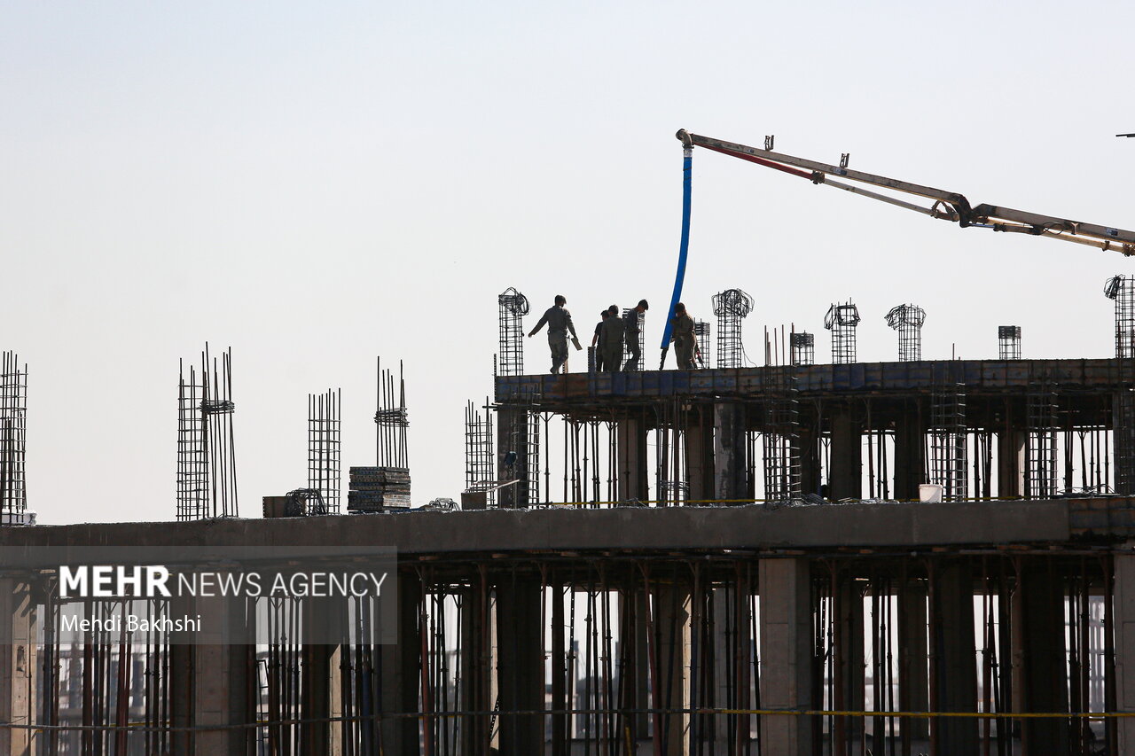 چشمانداز مبهم بازار مسکن؛ رونق شب عید امسال در هالهای از ابهام است چشمانداز مبهم بازار مسکن؛ رونق شب عید امسال در هالهای از ابهام است