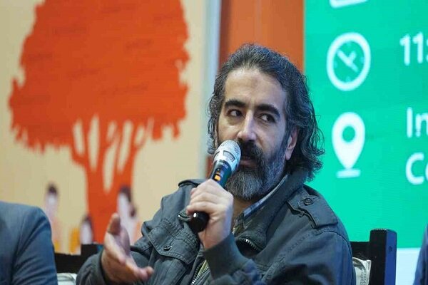 گذر از ایدئولوژی به سمت ایمانگروی و موعودگرایی در شعر قیصر گذر از ایدئولوژی به سمت ایمانگروی و موعودگرایی در شعر قیصر