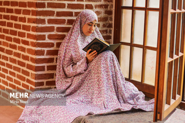 از اعتکاف مادر و کودک تا بیتوته صدها هزار نفری جوانان در اعتکاف امسال؛ رویشهای اعتکاف هر سال بیش از گذشته از اعتکاف مادر و کودک تا بیتوته صدها هزار نفری جوانان در اعتکاف امسال؛ رویشهای اعتکاف هر سال بیش از گذشته