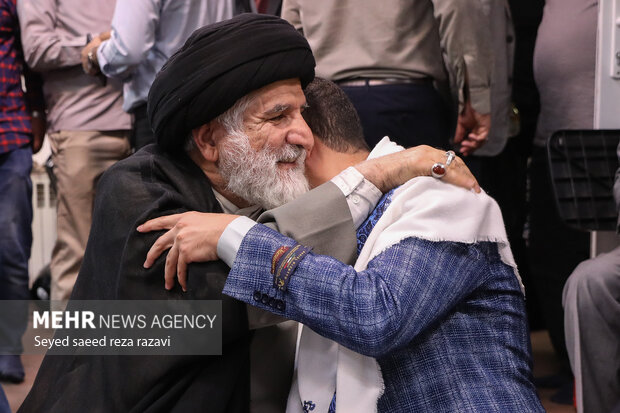 افطاری به صمیمیت ۱۳ سال قبل/ از بحران فرهنگی تا الگوی حکمرانی