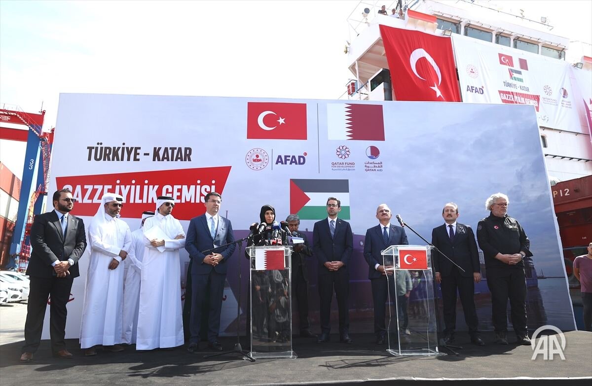 «کشتی نیکی» حامل کمکهایی برای غزه به العریش مصر رسید+ تصاویر