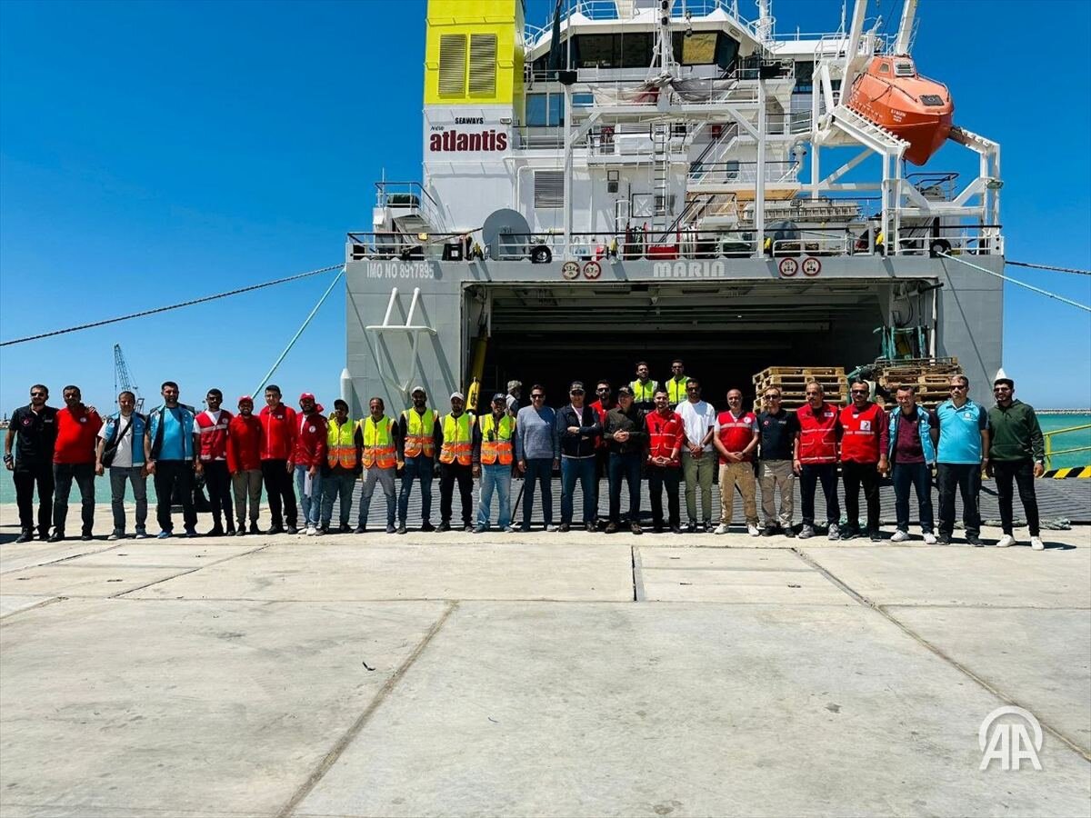 «کشتی نیکی» حامل کمکهایی برای غزه به العریش مصر رسید+ تصاویر