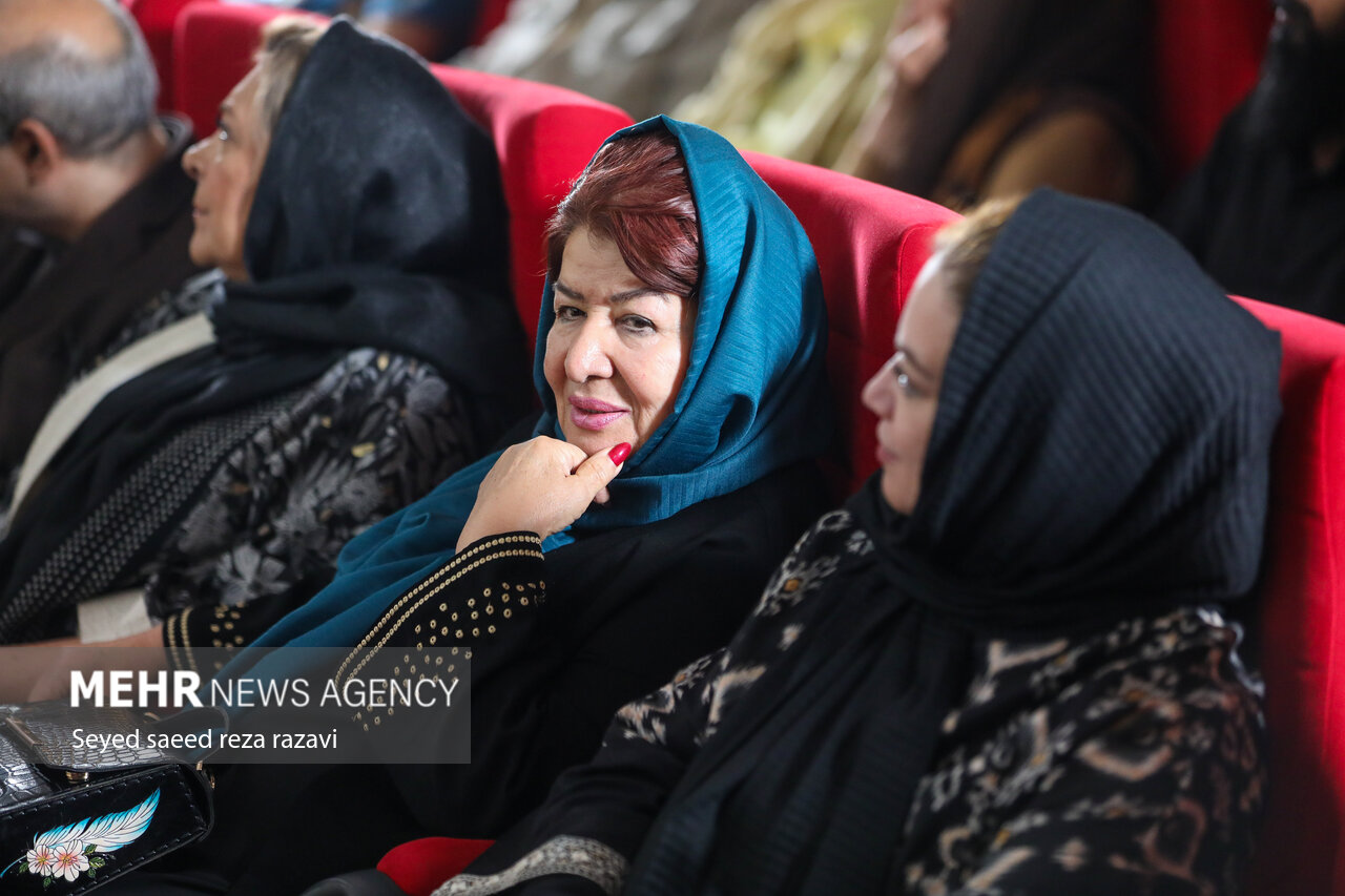 احمدرضا معتمدی متفکری بااخلاق/ افتخارم این است فیلم سفارشی نساختم