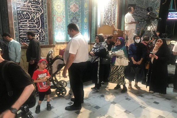 حضور طیفهای متنوع اجتماعی در کنار هم پای صندوق رای