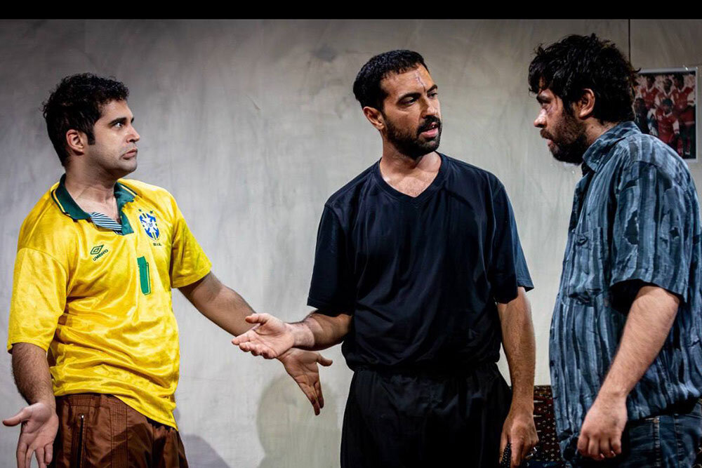 در «خاک سفید» چه میگذرد؟/ نمایشی که شبیه یک فیلم سینمایی است