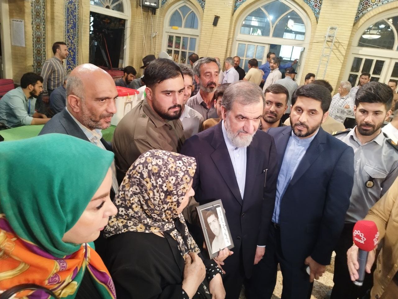 محسن رضایی در انتخابات شرکت کرد