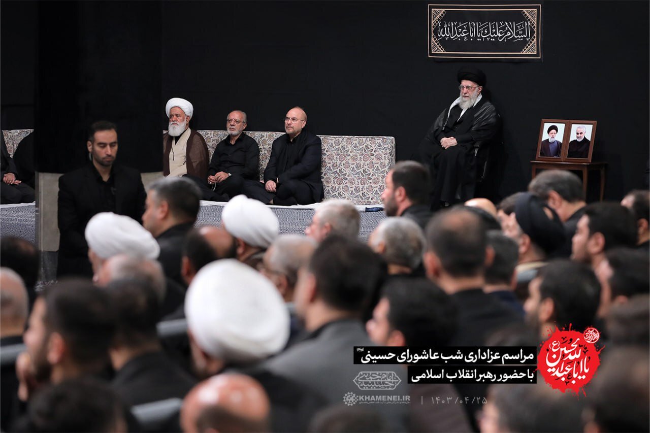 مراسم عزاداری شب عاشورای حسینی در حسینیه امام خمینی(ره) برگزار شد