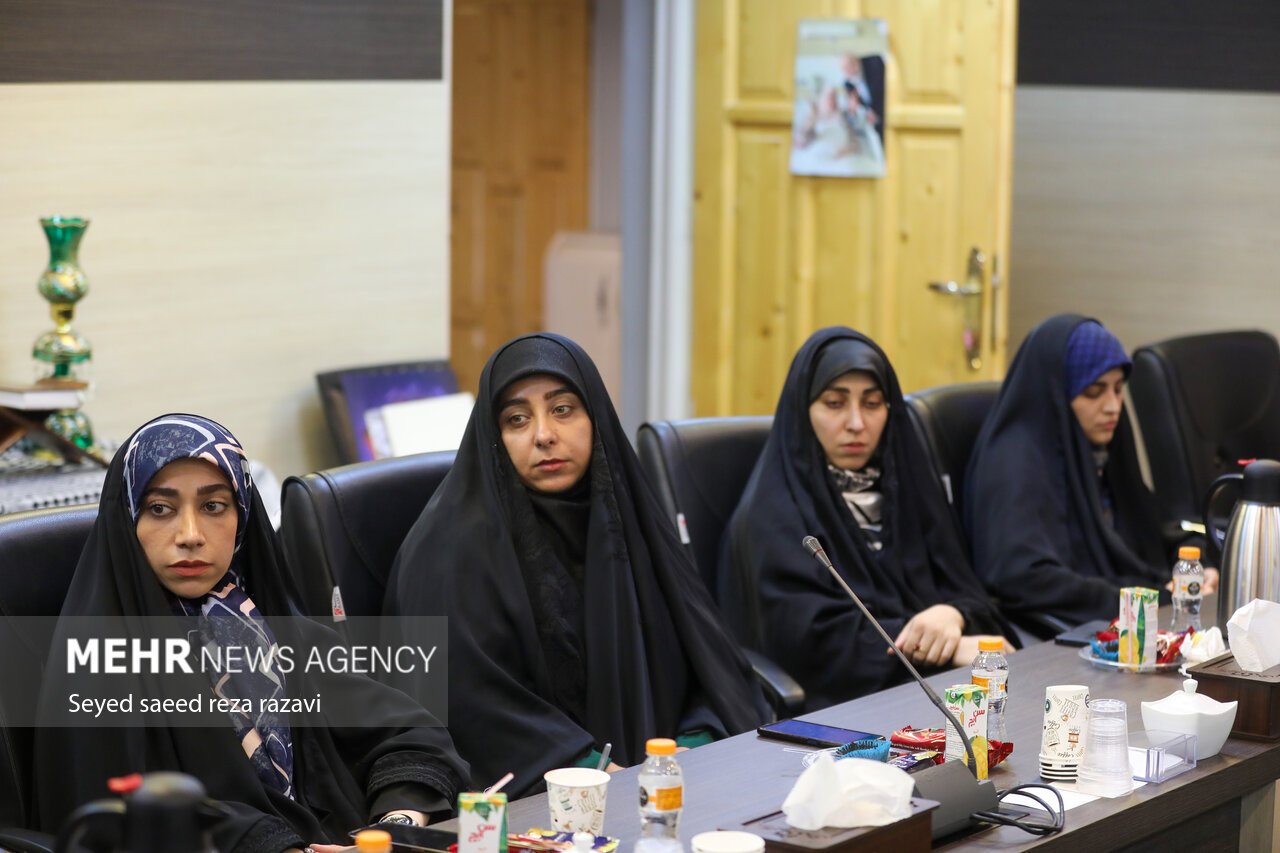 محفل شعر «ندای هبه» محفل شعر «ندای هبه»