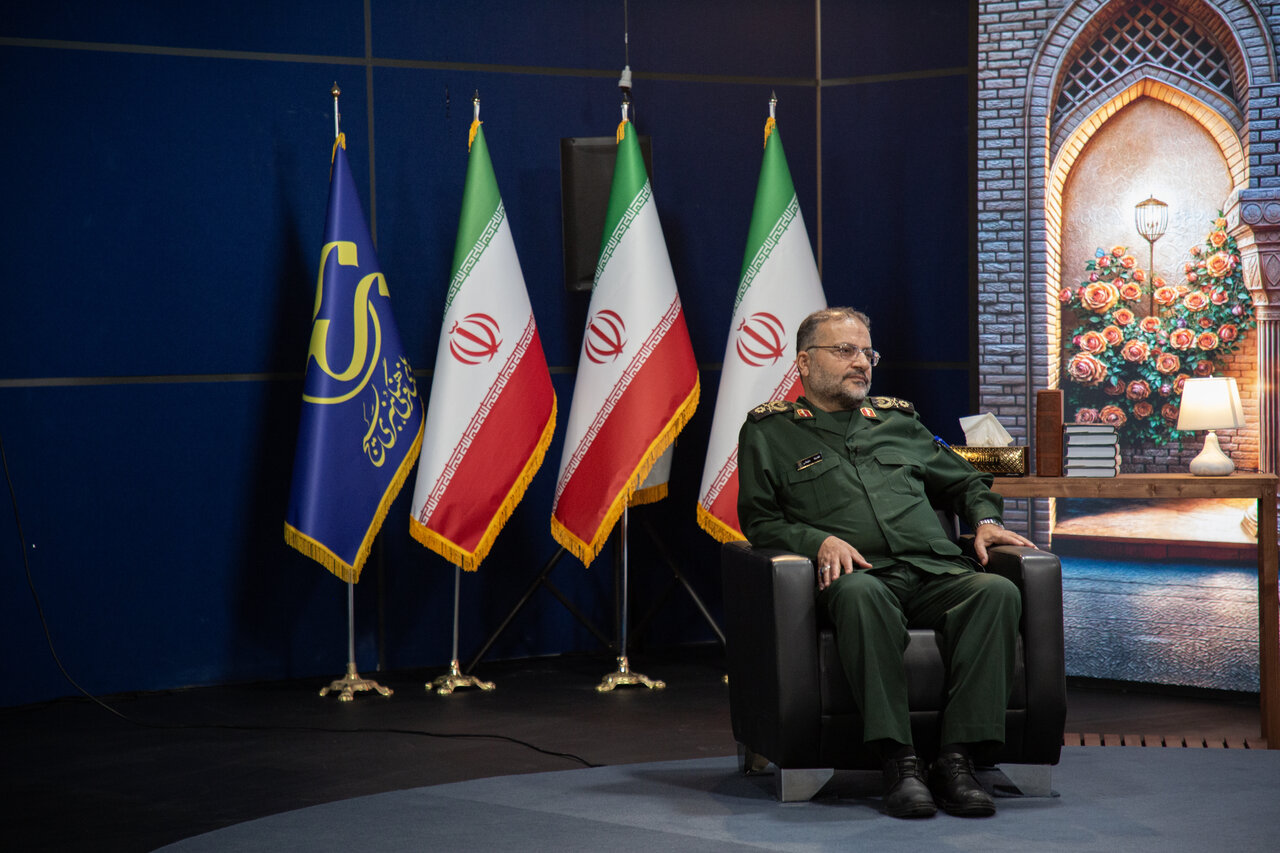 افتتاح پروژههای هنری بسیج/ برای تولید آثار ماندگارعقب بودیم