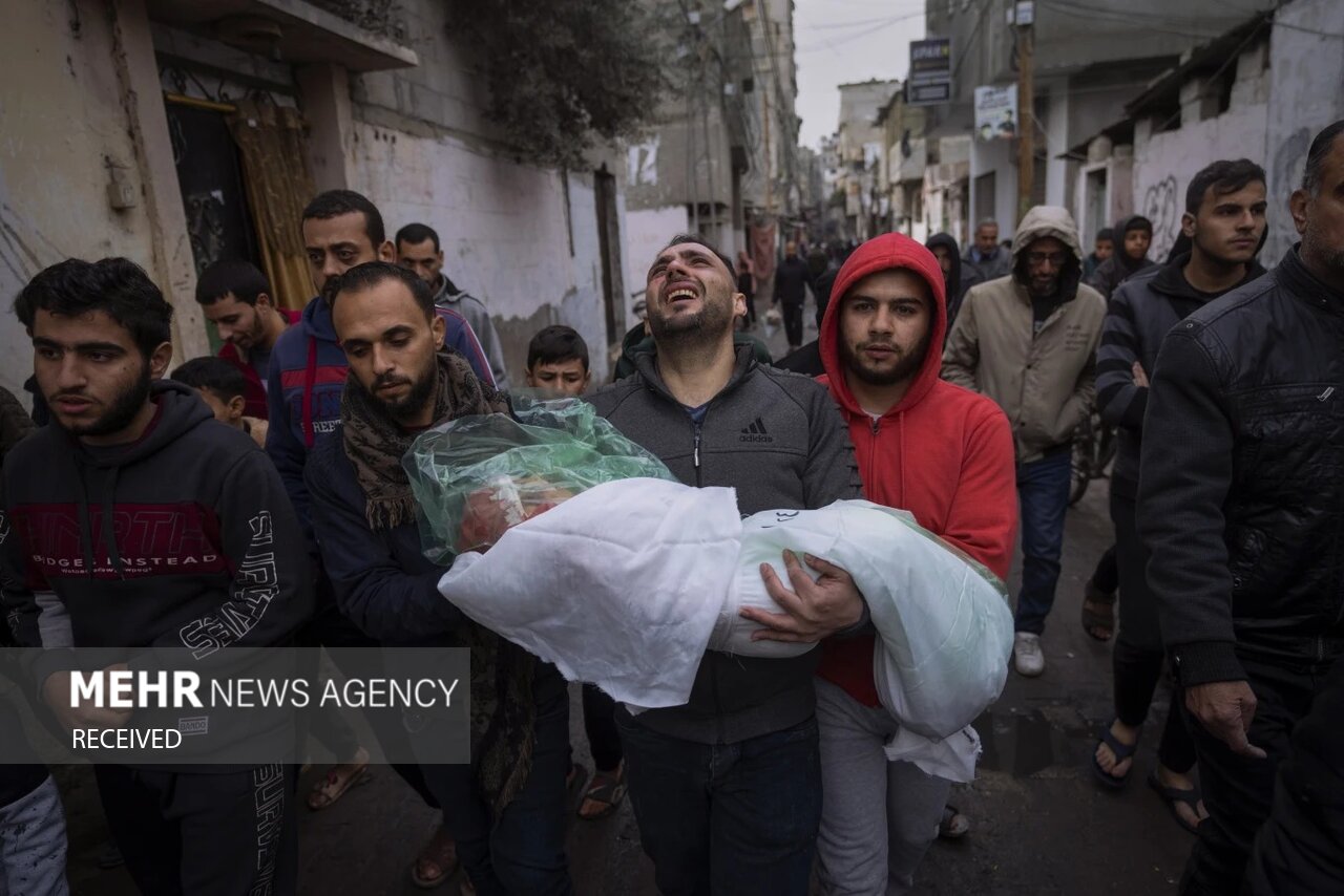 فرود بالگرد اسرائیلی برای انتقال صهیونیستهای زخمیشده در غزه