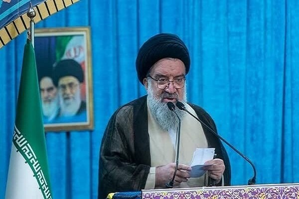 آیتالله خاتمی: بیحجابی شکستن زیست عفیفانه و اهانت به دین و قانون است آیتالله خاتمی: بیحجابی شکستن زیست عفیفانه و اهانت به دین و قانون است