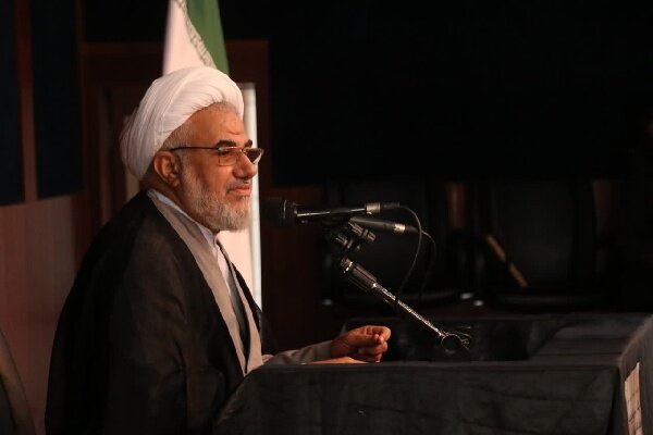 امام جمعه بندرعباس: سرمایهگذاری در سواحل مکران ضرورتی ملی است امام جمعه بندرعباس: سرمایهگذاری در سواحل مکران ضرورتی ملی است