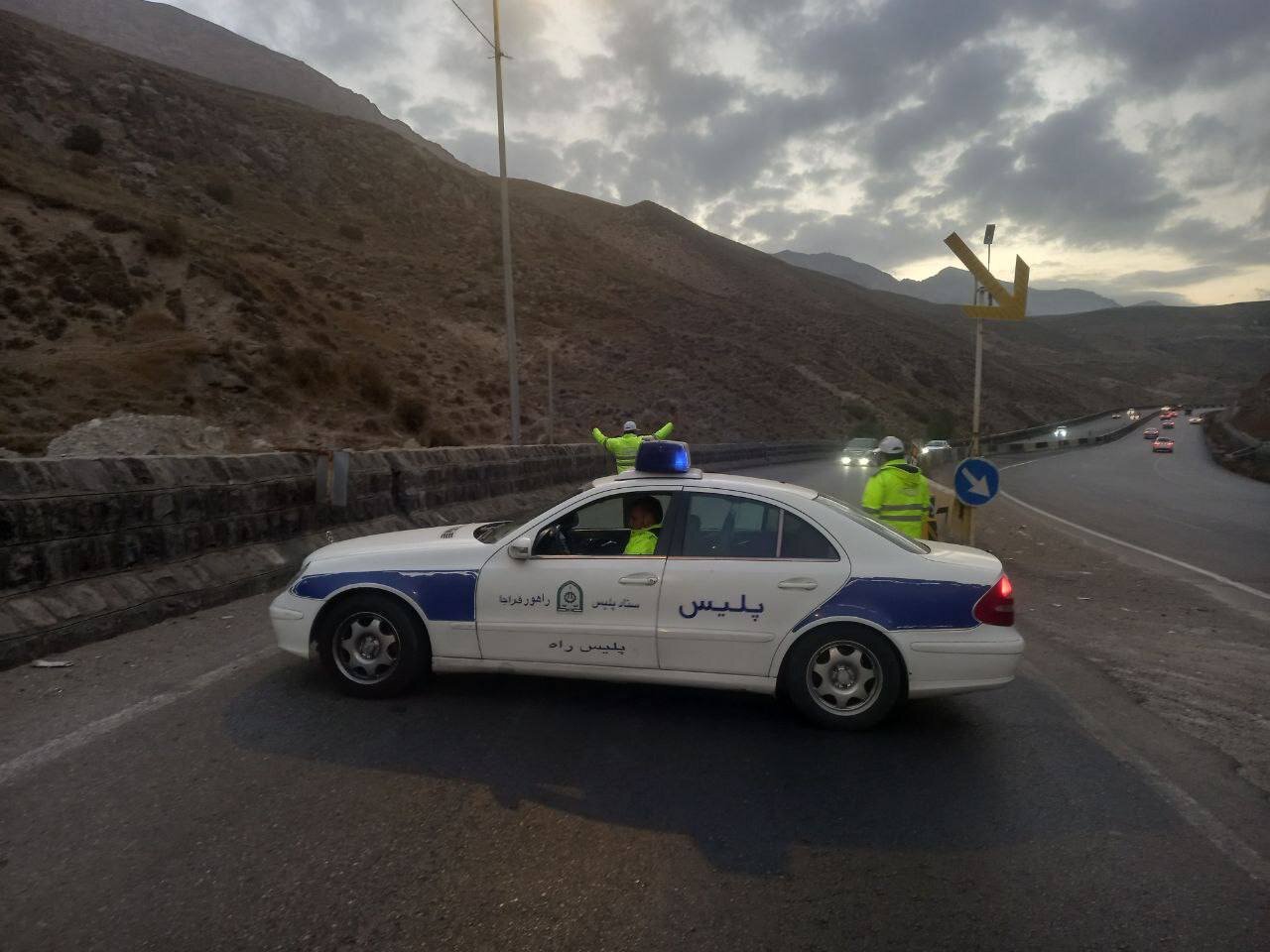 اعمال محدودیتهای ترافیکی در برخی از جادههای کشور طی روز جاری اعمال محدودیتهای ترافیکی در برخی از جادههای کشور طی روز جاری