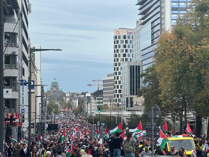 تظاهرات گسترده حمایت از فلسطین در پاریس و لندن+ فیلم تظاهرات گسترده حمایت از فلسطین در پاریس و لندن+ فیلم