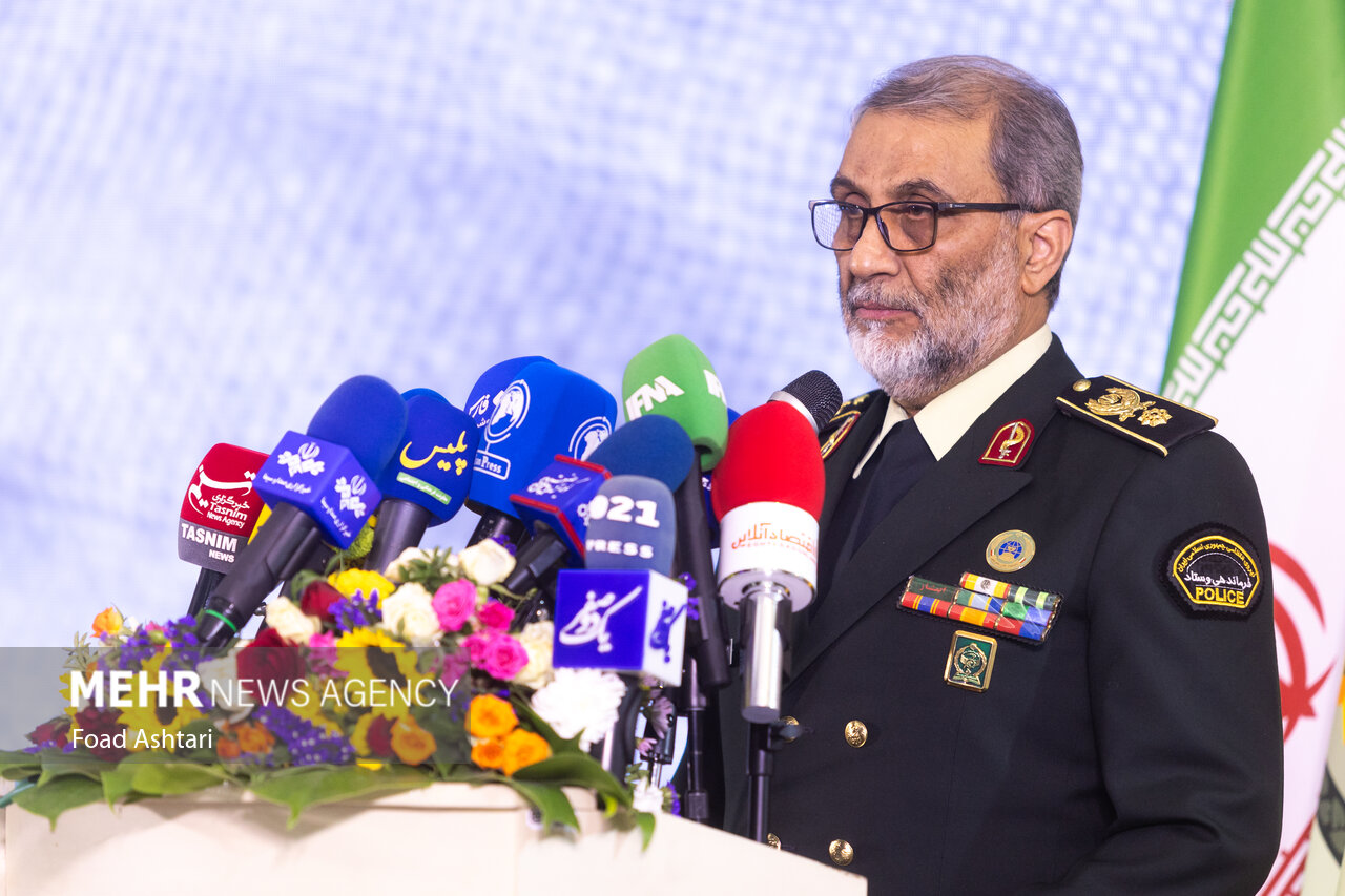 نیروی انتظامی در جنگ ۱۲ روزه احساس امنیت مردم را ارتقا داد نیروی انتظامی در جنگ ۱۲ روزه احساس امنیت مردم را ارتقا داد