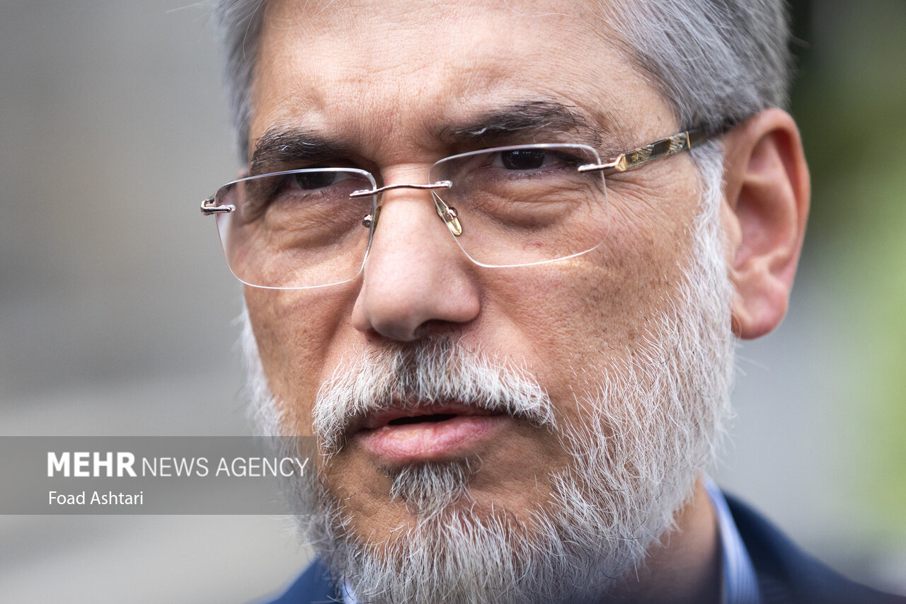 سیمایی صراف: تکلیف برنامه هفتم جذب ۳۲۰ هزار دانشجو خارجی است + فیلم سیمایی صراف: تکلیف برنامه هفتم جذب ۳۲۰ هزار دانشجو خارجی است + فیلم