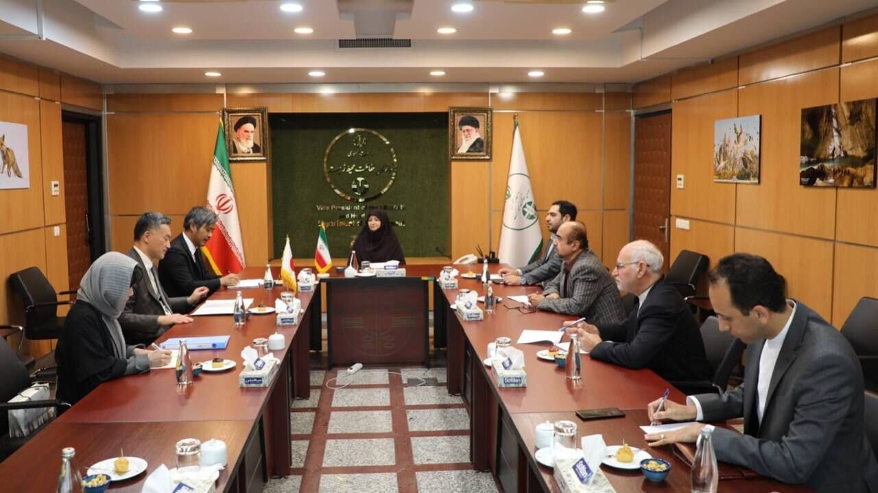 ایران علاقهمند به گسترش همکاریهای محیط زیستی با ژاپن است ایران علاقهمند به گسترش همکاریهای محیط زیستی با ژاپن است