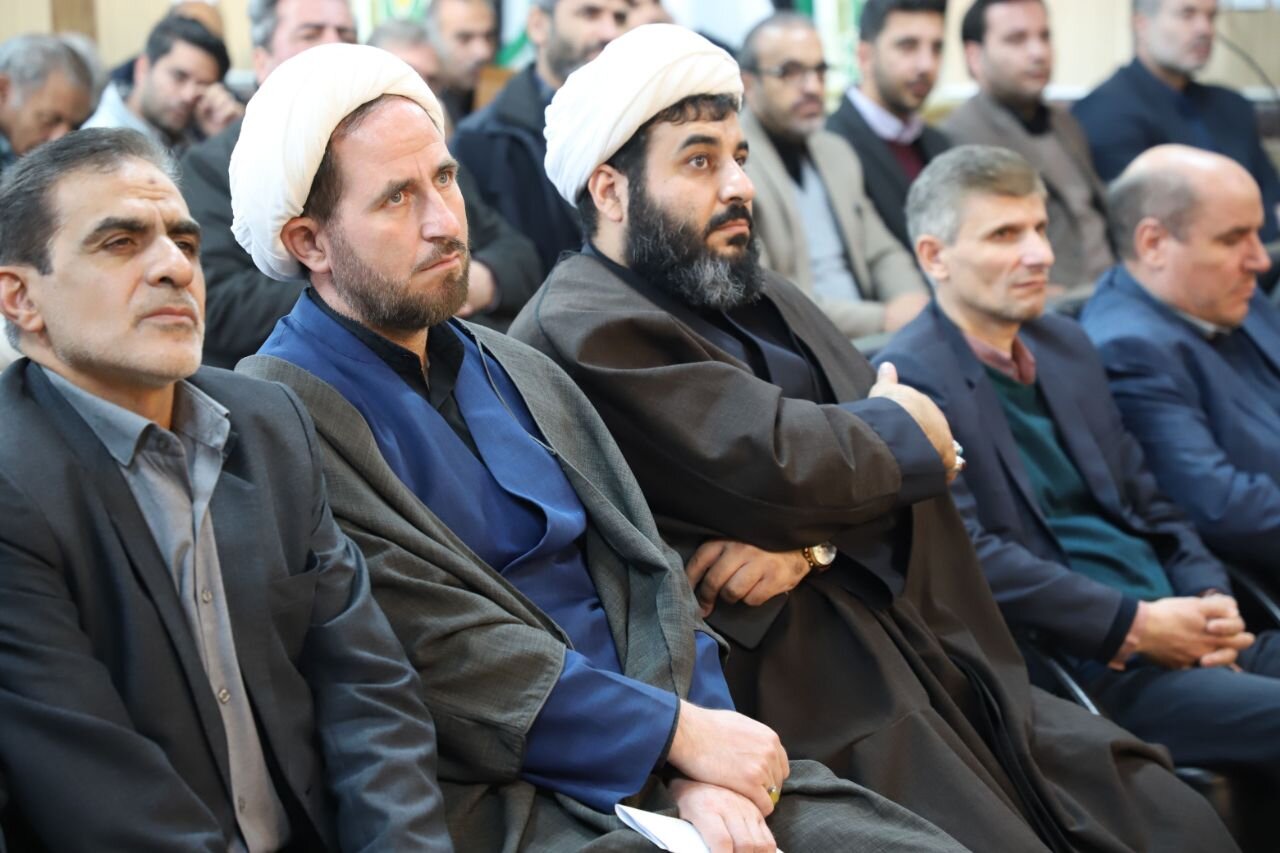 آمادگی برای تجهیز کتابخانه های مدارس مناطق محروم آذربایجان شرقی آمادگی برای تجهیز کتابخانه های مدارس مناطق محروم آذربایجان شرقی