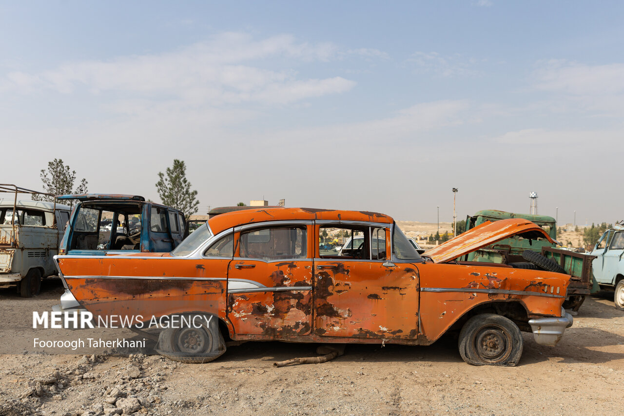 تردد ۲.۶ میلیون خودروی بالای ۲۰ سال؛ زنگ خطر برای هوای شهرها تردد ۲.۶ میلیون خودروی بالای ۲۰ سال؛ زنگ خطر برای هوای شهرها