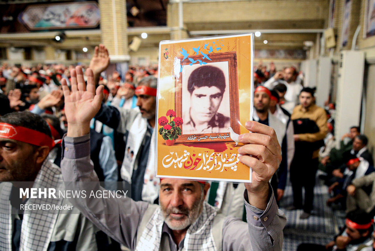 بسیجیان علی شیعیان زهرایند؛ اگر حساب کنی، تازه کم شهید شدند! بسیجیان علی شیعیان زهرایند؛ اگر حساب کنی، تازه کم شهید شدند!