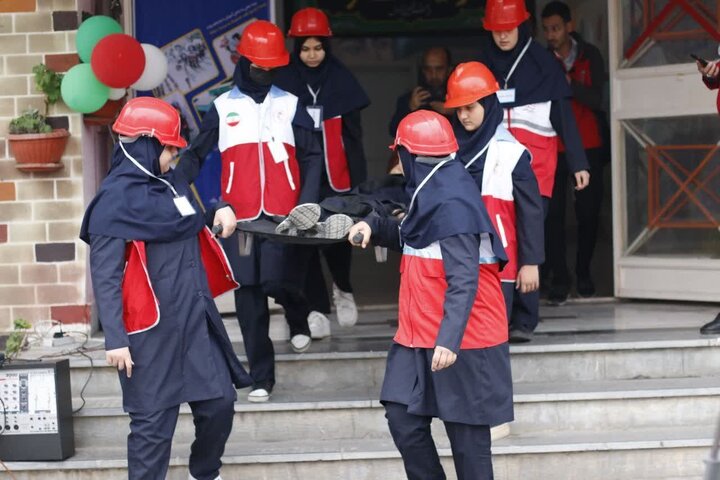 برگزاری مانور زلزله و ایمنی در ۵۰ مدرسه گلستان برگزاری مانور زلزله و ایمنی در ۵۰ مدرسه گلستان