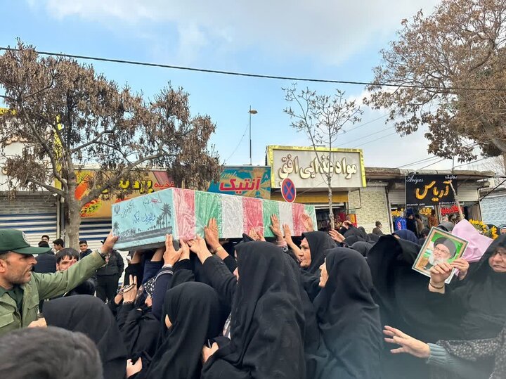 پیکر مطهر شهید گمنام در چناران تشییع شد پیکر مطهر شهید گمنام در چناران تشییع شد