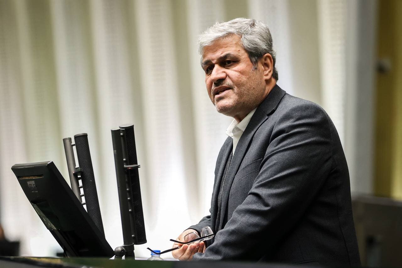 تاجگردون: تحقق اهداف برنامه هفتم مستلزم انسجام در سیاستهای مالی است تاجگردون: تحقق اهداف برنامه هفتم مستلزم انسجام در سیاستهای مالی است