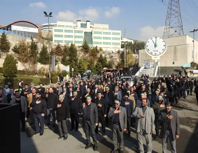 برپایی دسته عزاداری شهادت حضرت فاطمه زهرا(س) در دانشگاه آزاد اسلامی برپایی دسته عزاداری شهادت حضرت فاطمه زهرا(س) در دانشگاه آزاد اسلامی