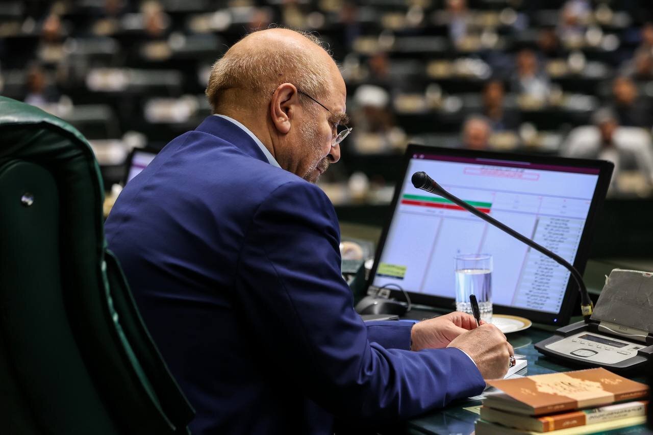 قالیباف دستور پیگیری وضعیت اسکان آسیبدیدگان خرشت را صادر کرد قالیباف دستور پیگیری وضعیت اسکان آسیبدیدگان خرشت را صادر کرد