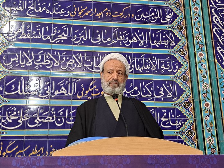 خطیب جمعه اردستان: هرگز نباید از دشمن غافل شد خطیب جمعه اردستان: هرگز نباید از دشمن غافل شد