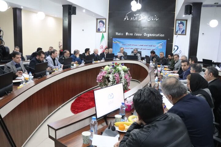 مشکلات ۱۱ واحد تولیدی، خدماتی شمال آذربایجان غربی بررسی شد مشکلات ۱۱ واحد تولیدی، خدماتی شمال آذربایجان غربی بررسی شد