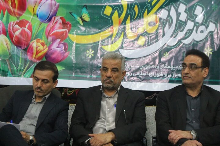 مشکلات روستای دویره نیازمند نگاه ویژه همه مسئولان است مشکلات روستای دویره نیازمند نگاه ویژه همه مسئولان است