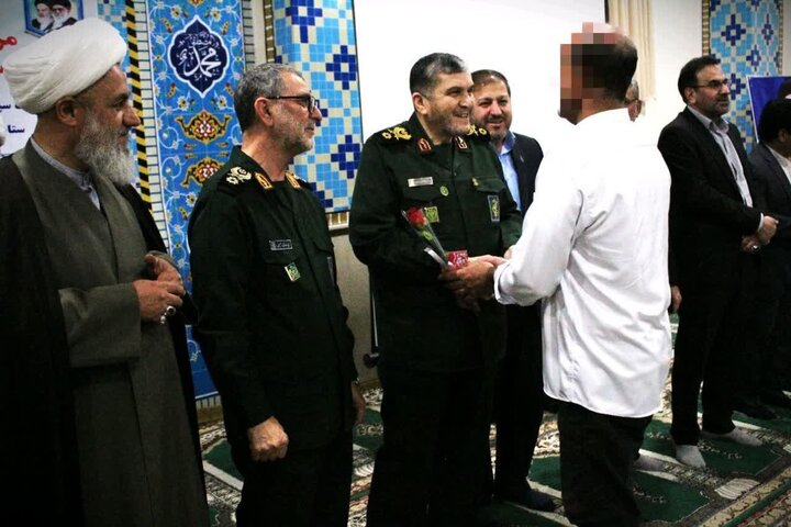 ۴۰ زندانی ایلامی به مناسبت میلاد حضرت علی (ع) و روز پدر آزاد شدند ۴۰ زندانی ایلامی به مناسبت میلاد حضرت علی (ع) و روز پدر آزاد شدند