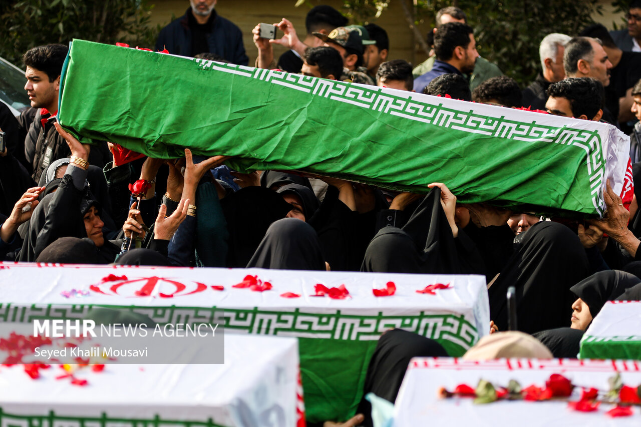 سردار باقرزاده: پیکر ۴۴ شهید تازه تفحصشده از شلمچه وارد کشور میشوند سردار باقرزاده: پیکر ۴۴ شهید تازه تفحصشده از شلمچه وارد کشور میشوند
